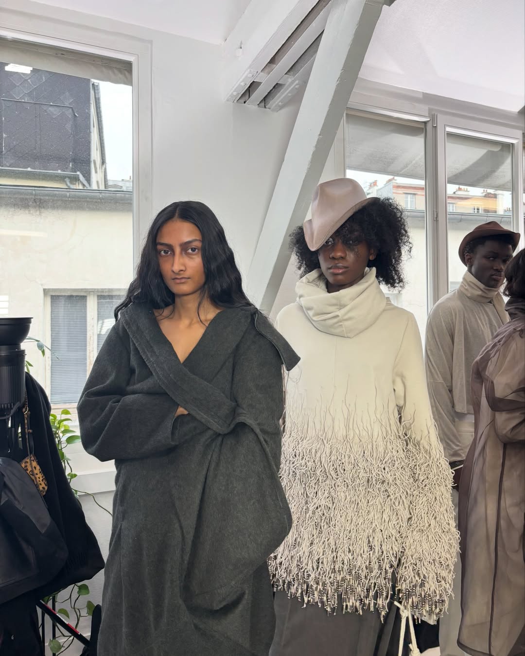 1st show for this genius kid !
@javier____guijarro FW26 
Creative Director @jav.1.er
Styling @albamelendo @aplus.creatives
Make up & hair @shaila_moran
Show director @martinabighignoli
Production @espaceparallele
Press @karlaotto @lexa.services
Movement director @gabriele
Scenography @ninostudiofloral
Sound design Gerard Ribera

Casting @lyliamari @ikki_casting 
@walterschupfermanagement