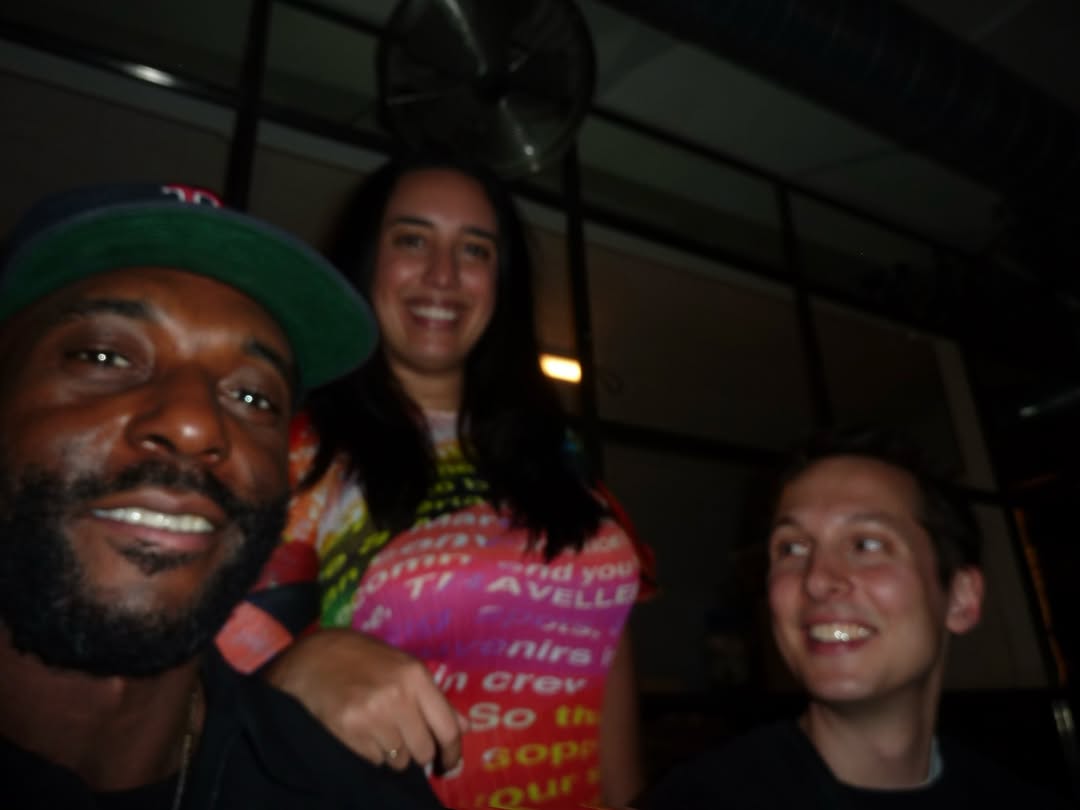 At the table, asked all our guest to take a selfie and pass the camera 📸