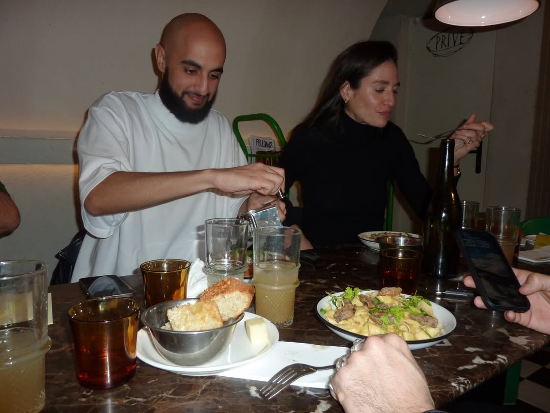 At the table, asked all our guest to take a selfie and pass the camera 📸