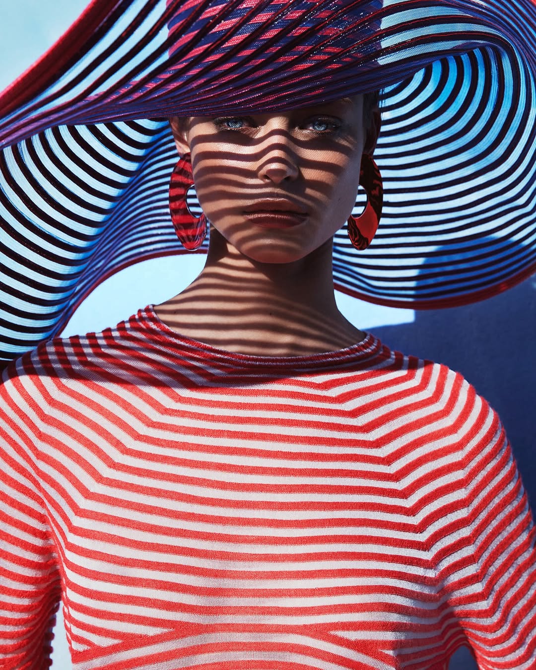 HIGH END RETOUCHING by INDUSTRIAL COLOR
for...