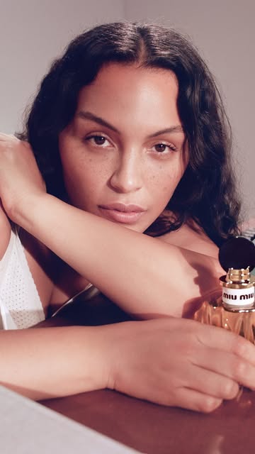 Produced by INDUSTRIAL COLOR
PALOMA ELSESSE...