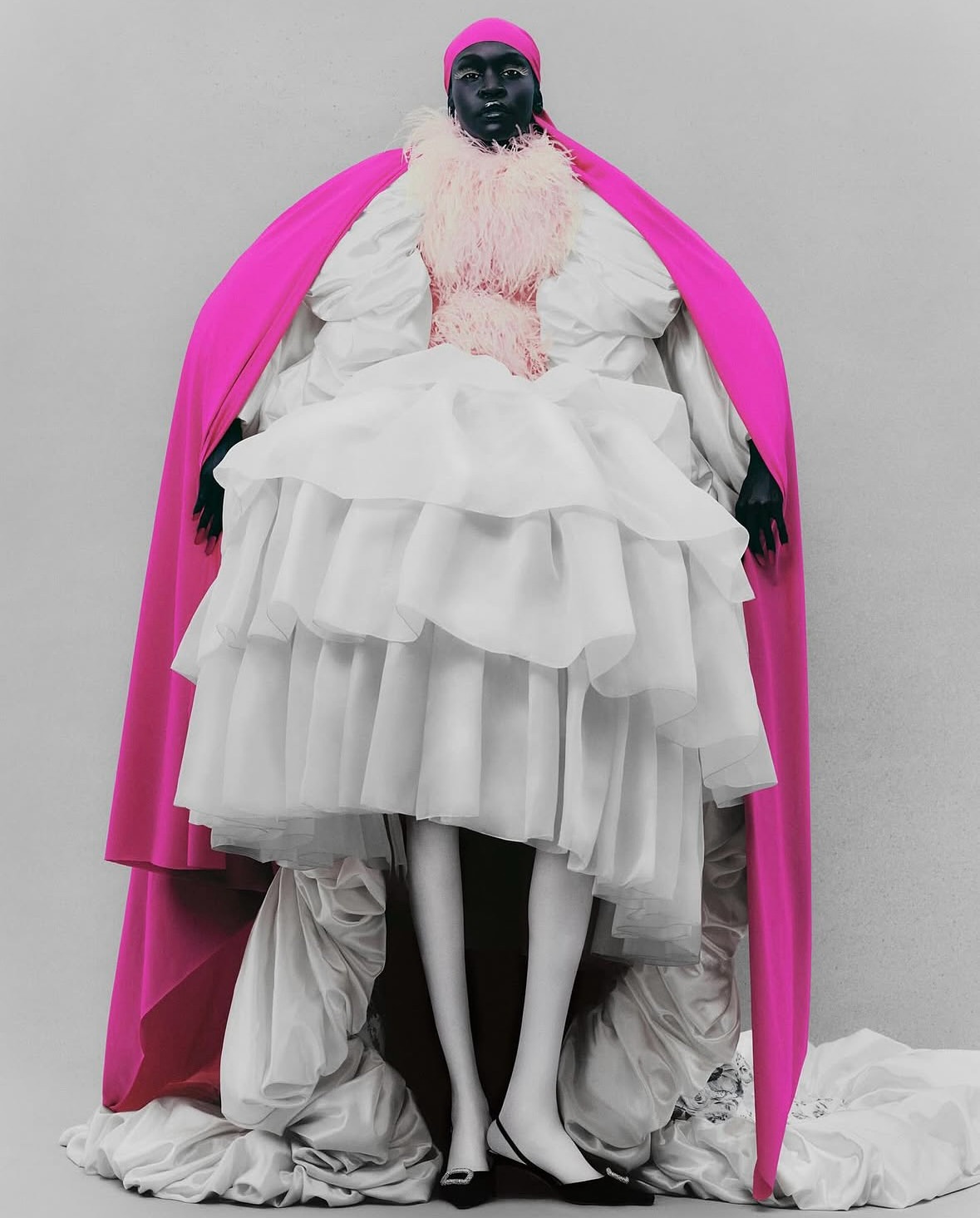 A radiant celebration of elegance, strength, and legacy. Alek Wek commands the frame with timeless grace in this striking Acne Studios editorial. A visual homage to ancestry and presence, captured with bold intensity by Rafael Pavarotti and styled to perfection by George Krakowiak.
•••
#repost @acnestudios A powerful meditation on heritage and presence, ‘The Queen has Arrived’ features model @MsAlekWek embodying a woman in her highest form, grounded in ancestry, unwavering in spirit.
Photographed by Rafael Pavarotti and styled by George Krakowiak for Acne Paper Issue 20.
Photographer: @RafaelPavarotti_
Stylist: @GeorgeKrakowiak
Discover the editorial in Acne Paper 20