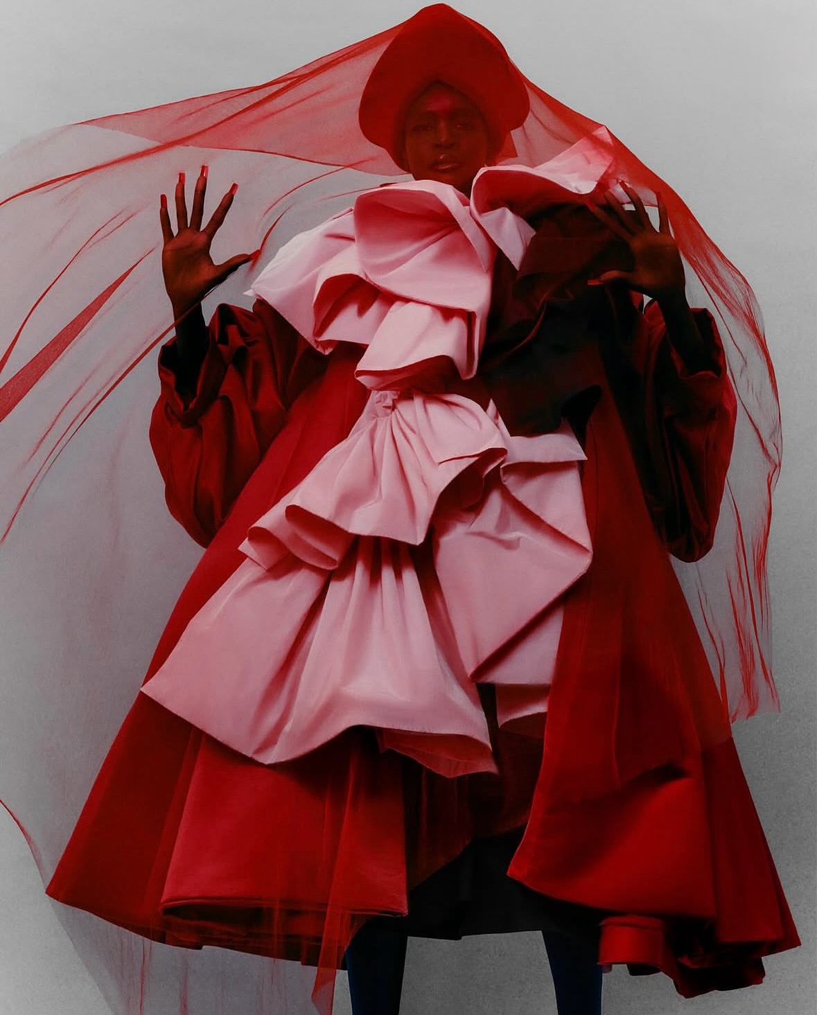 A radiant celebration of elegance, strength, and legacy. Alek Wek commands the frame with timeless grace in this striking Acne Studios editorial. A visual homage to ancestry and presence, captured with bold intensity by Rafael Pavarotti and styled to perfection by George Krakowiak.
•••
#repost @acnestudios A powerful meditation on heritage and presence, ‘The Queen has Arrived’ features model @MsAlekWek embodying a woman in her highest form, grounded in ancestry, unwavering in spirit.
Photographed by Rafael Pavarotti and styled by George Krakowiak for Acne Paper Issue 20.
Photographer: @RafaelPavarotti_
Stylist: @GeorgeKrakowiak
Discover the editorial in Acne Paper 20