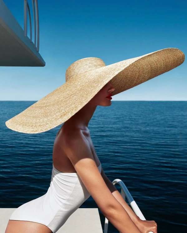 Effortless summer elegance with a touch of ...