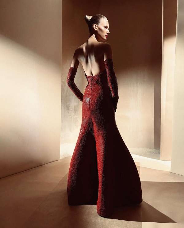 A bold vision where art and fashion merge i...