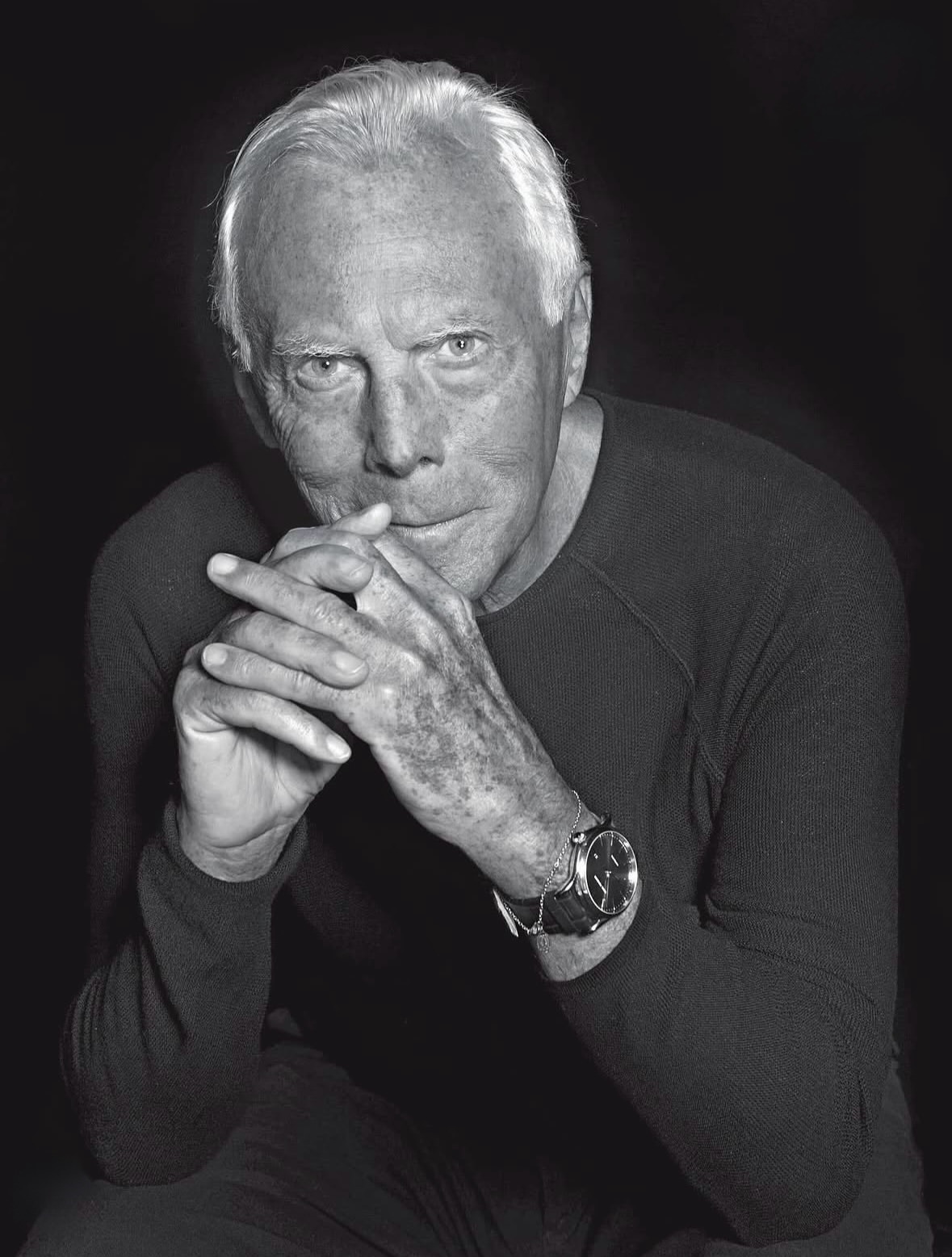 We honor the extraordinary life of Giorgio Armani, the visionary designer known to the world as “Re Giorgio.” Celebrated for his impeccable taste, boundless dedication, and inspiring humanity, Armani not only defined Italian elegance but created a lifestyle that transcends fashion. His legacy of creativity and elegance will continue to inspire generations.
•••
#repost
@vogueitalia È morto #GiorgioArmani: lo stilista conosciuto da tutti come “Re Giorgio” e amato in tutto il mondo, aveva compiuto 91 anni lo scorso 11 luglio.
Ambasciatore dell’eleganza Made in Italy nel mondo e imprenditore visionario, aveva fondato l’azienda che porta il suo nome il 24 luglio di 50 anni fa e da 20 anni sfilava anche con la collezione di Alta Moda ed era nato un vero e proprio stile di vita Armani. Lo stilista, conosciuto da tutti per il suo entusiasmo trascinante e per la sua dedizione al lavoro oltre che per il suo gusto impeccabile, sarà sempre ricordato anche per gesti di grande umanità. Continua a leggere al link in bio.