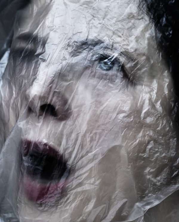 Fabrizio Ferri transforms portraiture into ...