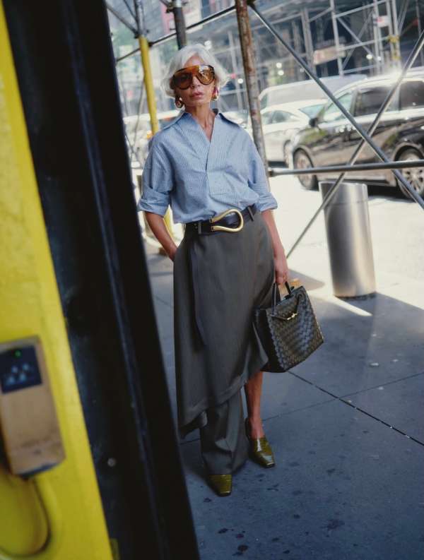 An ode to timeless glamour and radiant conf...