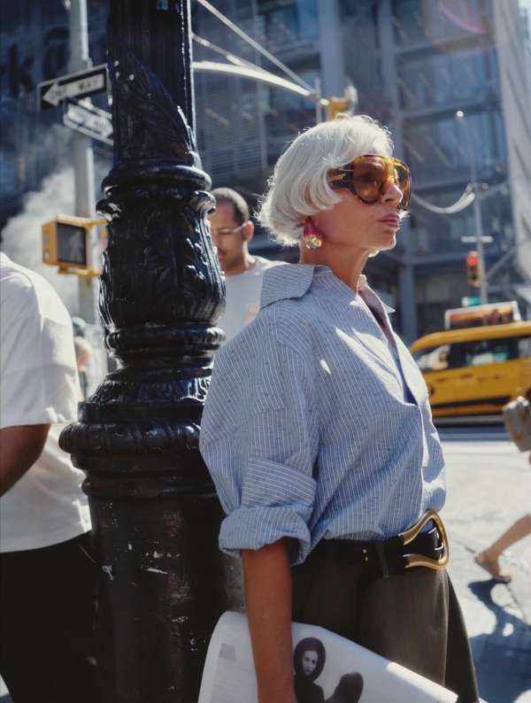 An ode to timeless glamour and radiant conf...