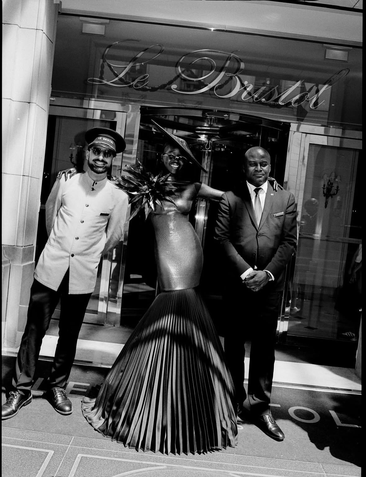 Elegance meets vision in this striking debut. A celebration of creativity, beauty, and the beginning of a remarkable new chapter in couture storytelling.
•••
#repost
@adutakech A new couture story for the very first edition of @ee72

Photography: @seanthomas_photo
Styling & Video: @denagia
Chief Visual Officer: @kloss_films
Makeup: @lauradomini2
Hair: @quentin_lattorgue
Casting: @piergiorgio

Huge congratulations to @edward_enninful #akuaenninful @sarahharris @kloss_films and the entire team on the launch of the magazine and such a stunning debut issue. This is only the beginning and I can’t wait to see what you all create in the editions to come! 👏🏾🖤