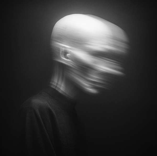 Light dissolves into motion and thought fad...