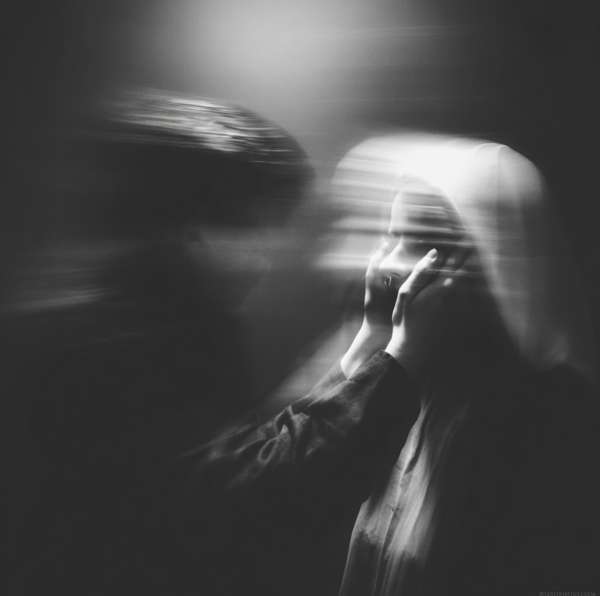 Light dissolves into motion and thought fad...