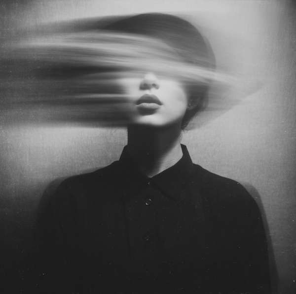 Light dissolves into motion and thought fad...
