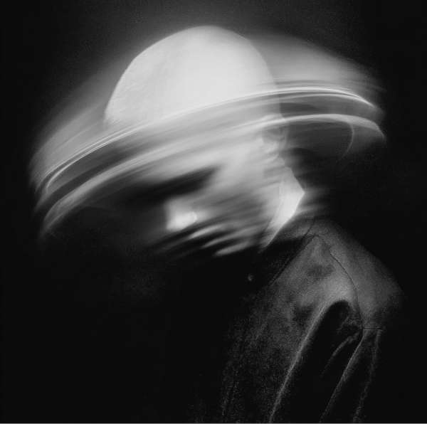 Light dissolves into motion and thought fad...