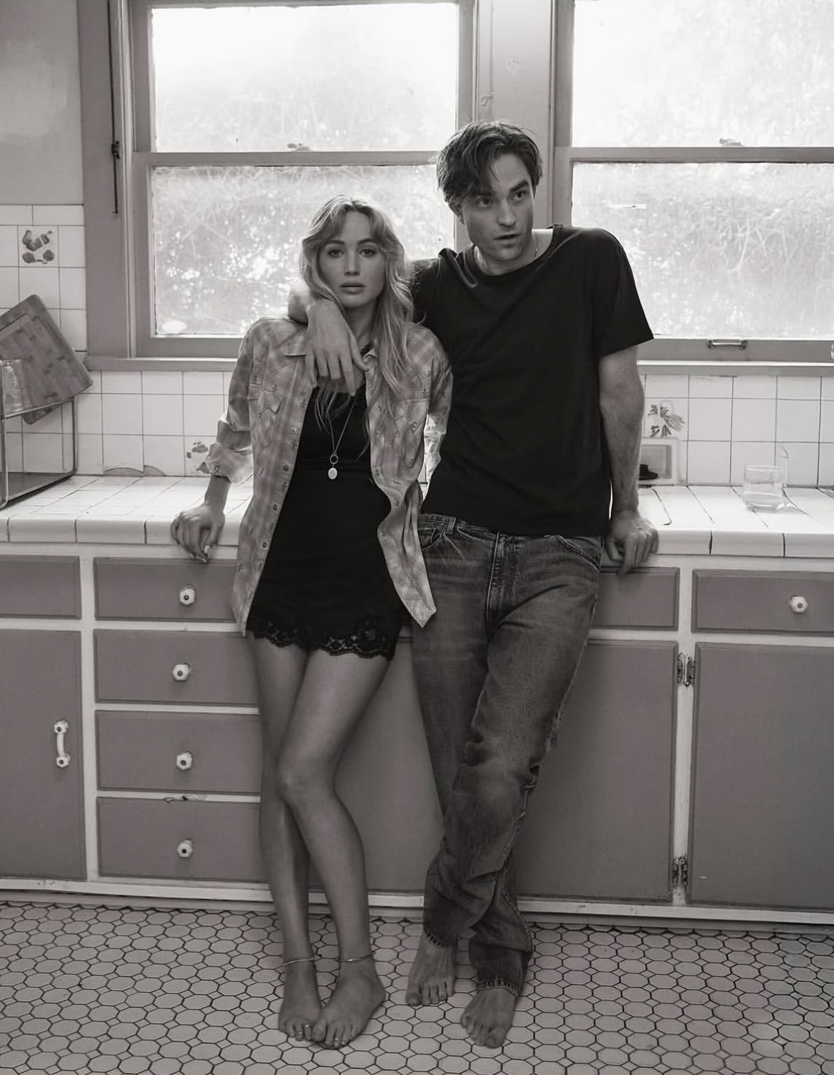 A stunning cover and an incredible team. Moments like this remind us why fashion and image making continue to captivate the world.

•••
#repost

@cassblackbird V cover & Thank you #stephanGan #JenniferLawrence #RobertPattinson for @vmagazine
Stylist @sweetbabyjamie (Jennifer)
@taylor_mcneill (Rob)
Makeup @georgieeisdellmakeup (Jennifer)
Grooming @hollysilus (Rob)
Hair @gregoryrussellhair (Jennifer)
@jamie_grooming (Rob)
Manicure @jennahipp
Set Designer @betteradams