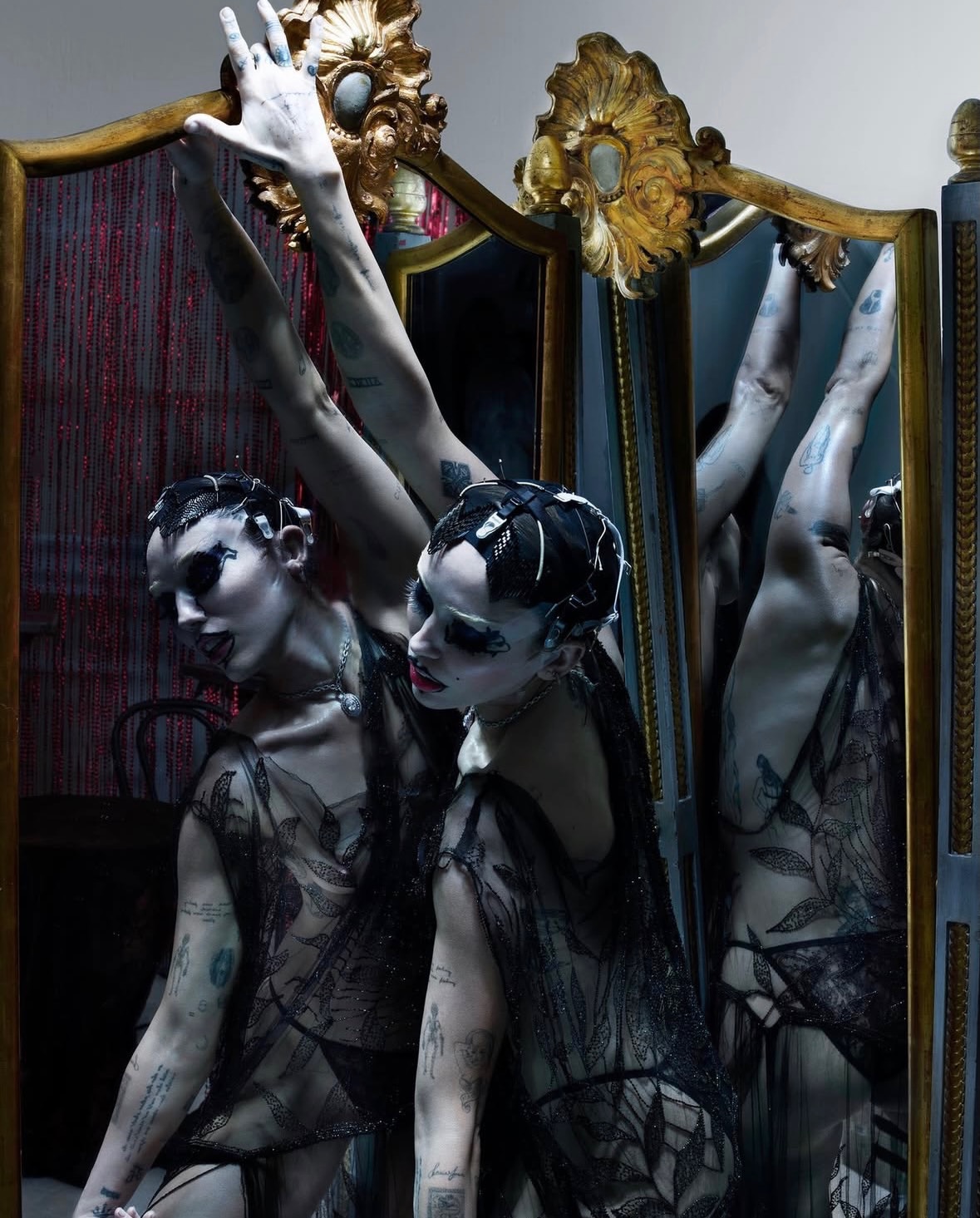 A flash of pure sophistication and a rush of magnetic energy.

•••
#repost

@crfashionbook Happy birthday, @mileycyrus 🎠

CR Fashion Book Issue 27 Fall Winter 2025, CR Confidential

Talent @mileycyrus
Photography @nick_knight
Fashion and Editor in Chief @carineroitfeld
Hair @bobrecine
Makeup @thevalgarland
Set Design @tomotattle
CEO @vladimirrestoinroitfeld
Creative Director @e.mman
Art Director @guillaumelauruol
Editorial Director @viennavernose
Senior Fashion Editor @andreaetlou
Fashion Editor @sadie_davies
Talent Casting @jilldemling
Production @liberteproductions
Creative Consultant @calumkingsleyknight
Manicurist @adamslee_
Styling Interns @styledbyartt @ethanduke_
Makeup Assistant @p.j.maxwell
Hair Assistant @leepatrickdevlin
Set Designer Assistant @ttaylorjayne @tom_palastre
Photo Assistant @larasugarhughes @gracehodgsonphoto @joesmurt @freyjamcdonald
Digital Operator @passeridae
Retouching @epilogueinc
Fashion Film @showstudio

Interviewed by @pamelaanderson

#CRFashionBook