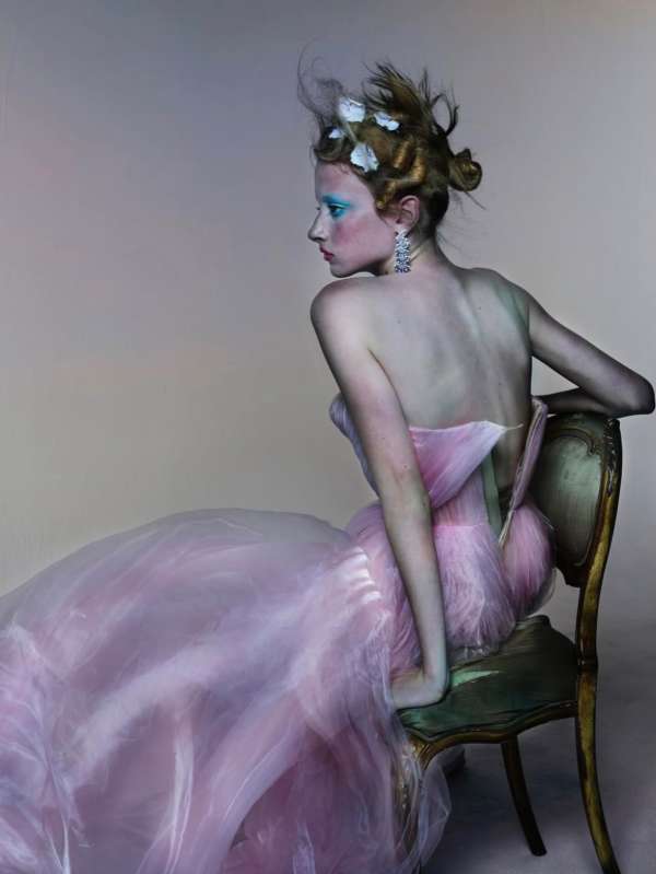 Art lives in movement, style lives in detai...