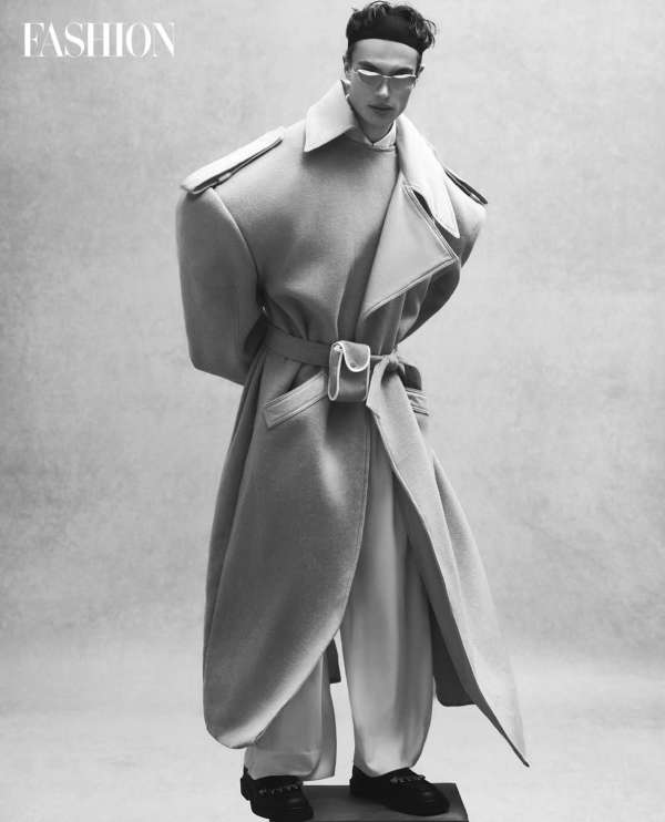 Here is a glamourous option without any das...