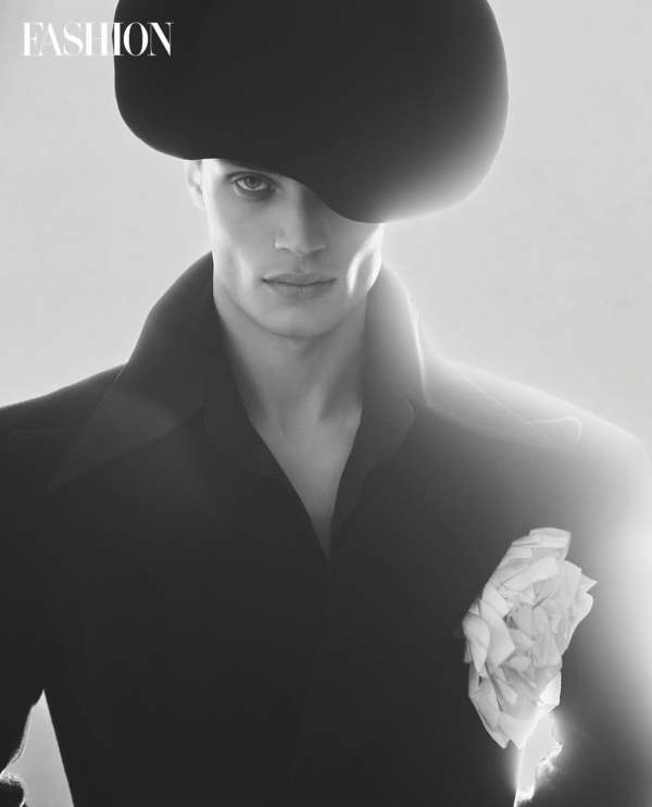 Here is a glamourous option without any das...