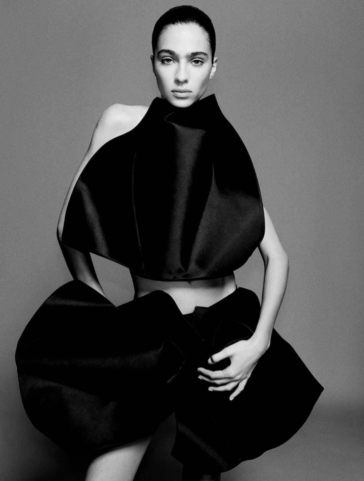 A touch of winter magic captured in a moment of pure style.

•••
#repost

@imruh @lolibahiaa by @anthonyseklaoui for @dazed winter issue
wearing @dior @jonathan.anderson

Photography @anthonyseklaoui
Styling @imruh
Hair @olivierschawalder
Make up @christinecorbel
Nails @beatrice_eni
Casting @bitton @establishmentny @twodadstwokids
Lightning @marta_pab
Executive Producer @simonmalivindi @onethirtyeightproductions
Production @ashleigh_hayward_
Dazed Photographic Producer @kofipaintsil
Editor in Chief @ted_stansfield
Fashion and Image Director @imruh
Art Director @estermero
Editorial Director @dominiquesisley

#lolibahia wears @Dior @jonathan.anderson

Taken from the winter 2025 #TheShadowlssue of #dazed