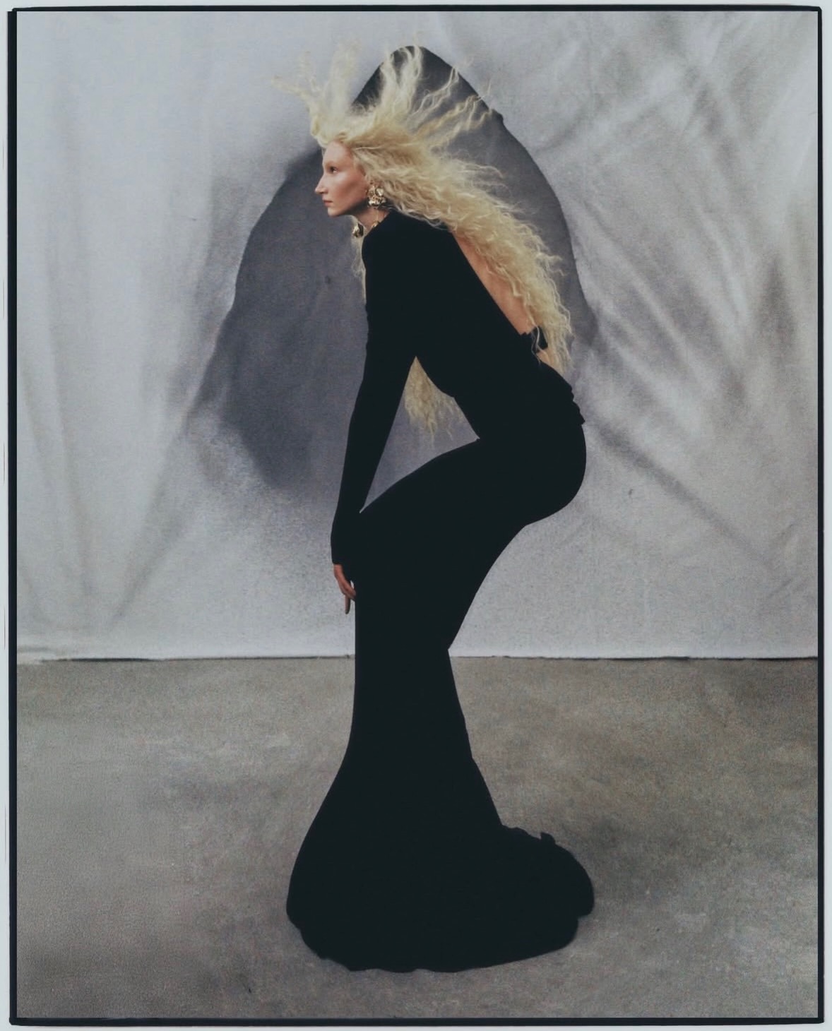 A vision of modern elegance where light, texture, and attitude come together effortlessly. A campaign that feels timeless yet boldly now.

•••
#repost

@alejandro.arrias New campaign for @michaelcostello Photographers. @alejandro.arrias @davidbravobustos
Mua and hair. @pablorobledo_co @tenagency
Talents. @andreagutierrezarcas from @trafficmodels @dianaviveros1 from @unomodels
Stylist. @caro_omana @kathalinacsonka
Set. @luchocampos_
Film lab. @cuartocolorlab
#filmphotography #kodakfilm #kodakportra400