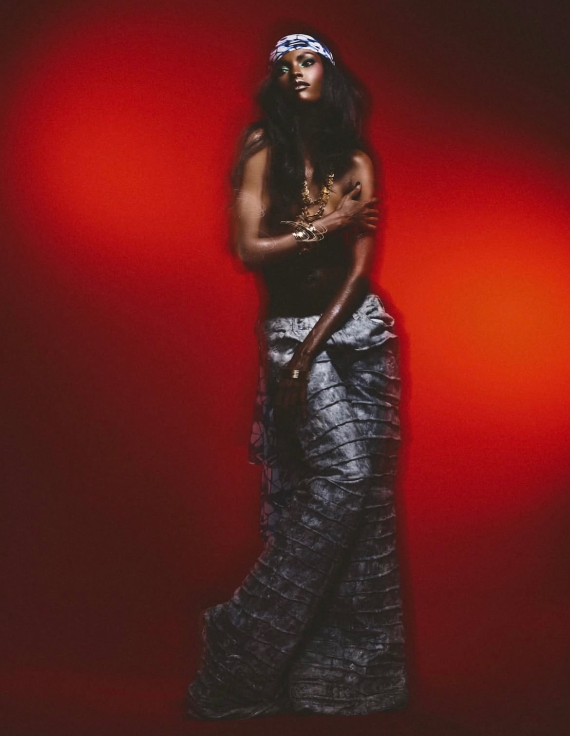 Pure presence and magnetic energy.

•••
#repost
@jdthecombo @officialamilnaestevao was #shotbyJD
MUA @michelawariebi
Hair @iamstacygray
Styling @txmxxr
Assistant @orensiddo