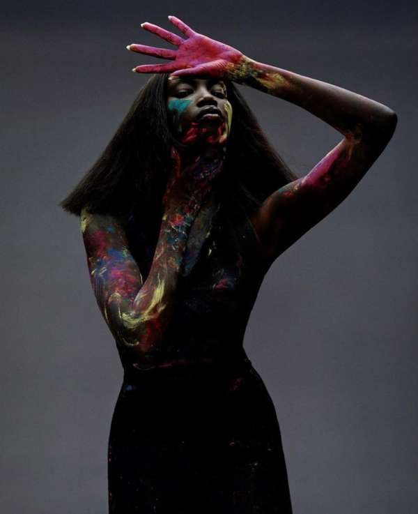 Modern icon. Effortless elegance. A cover m...