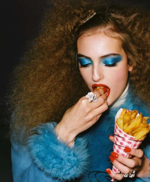 Timeless. Magnetic. Effortlessly chic