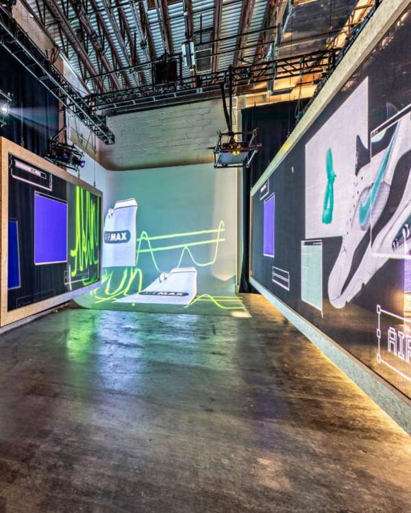 Throwing it back to a night at INDUSTRIA Su...