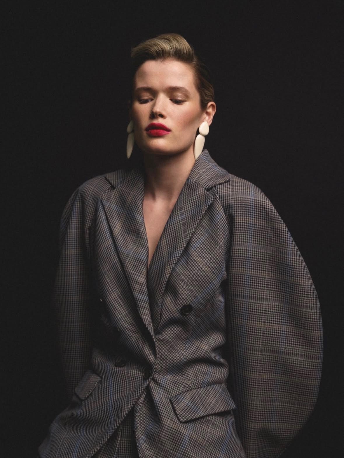 A study in light, presence, and quiet power.