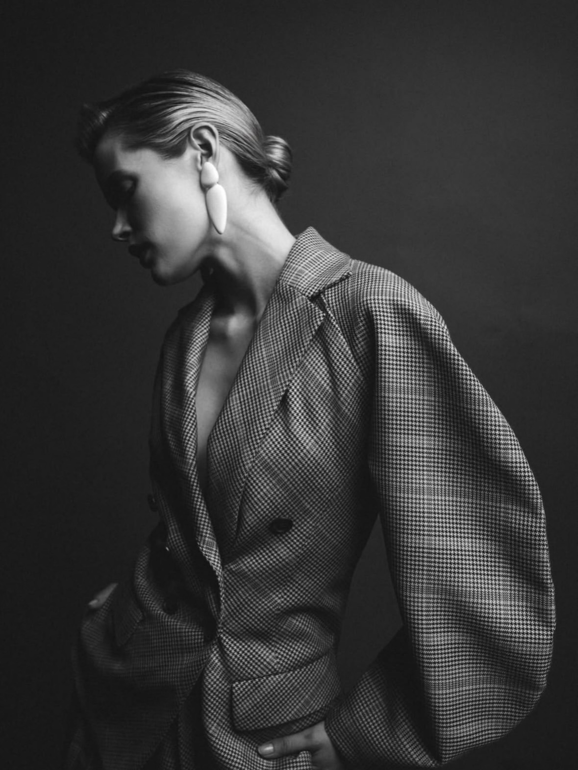 A study in light, presence, and quiet power.