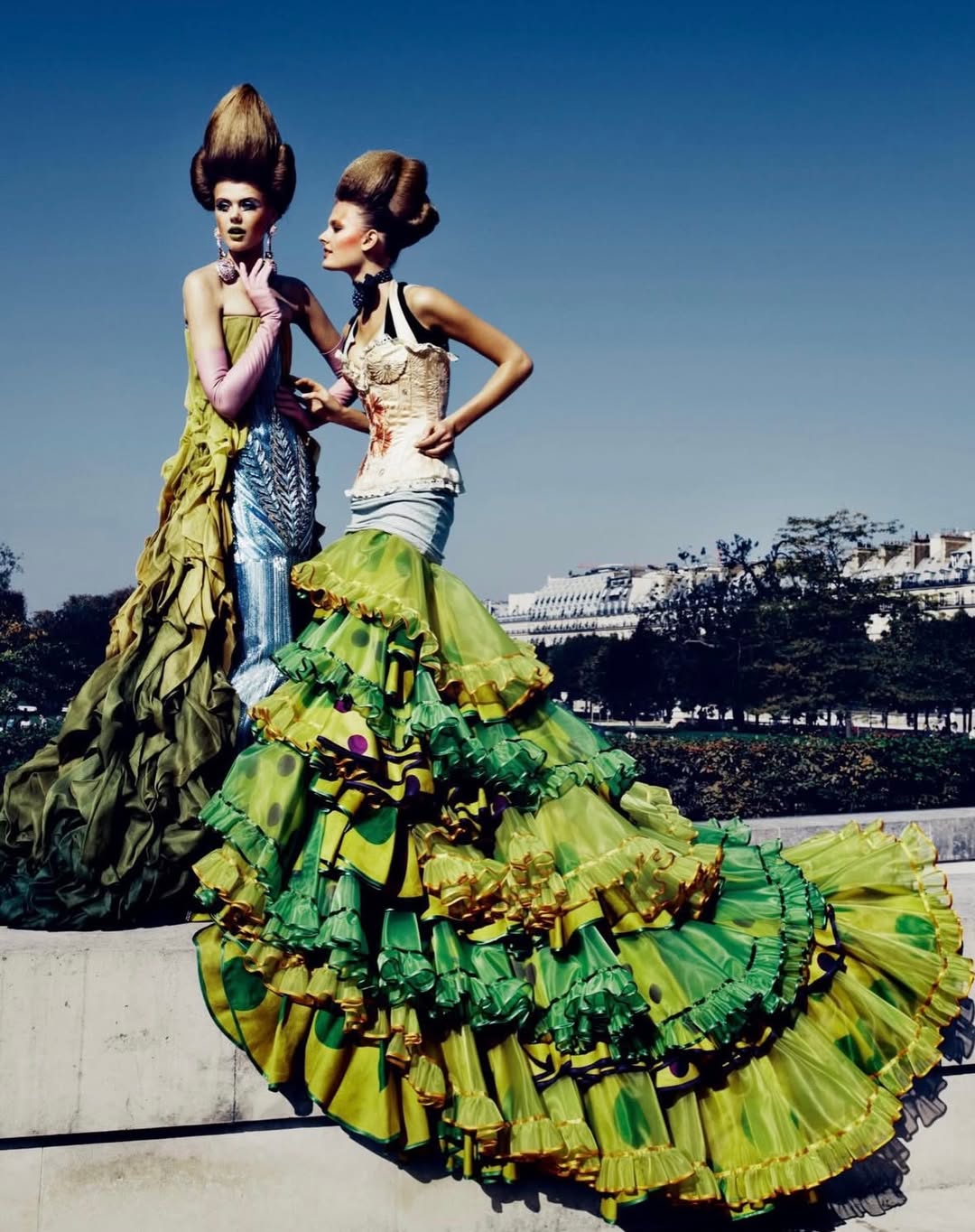 Dior Couture in Paris ♥️

•••
#repost

@patrickdemarchelier Dior Couture. Paris