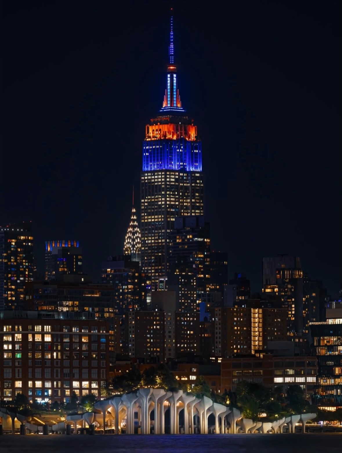 New York, Forever.

Some victories are more than victories.
They are proof that faith can outlast time.

After 53 years, the Knicks rose again, and the city rose with them.

A story of resilience, loyalty, and the quiet power of never giving up.

New York, shining in blue and orange 💙🧡

#NewYorkKnicks #Knicks #NewYorkForever #NYC #MadisonSquareGarden IndustriaSuperstudio Resilience