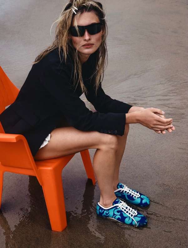 Grace Elizabeth brings a sharp, effortless ...
