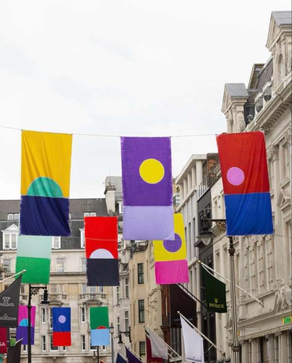 London, illuminated by Ugo Rondinone.