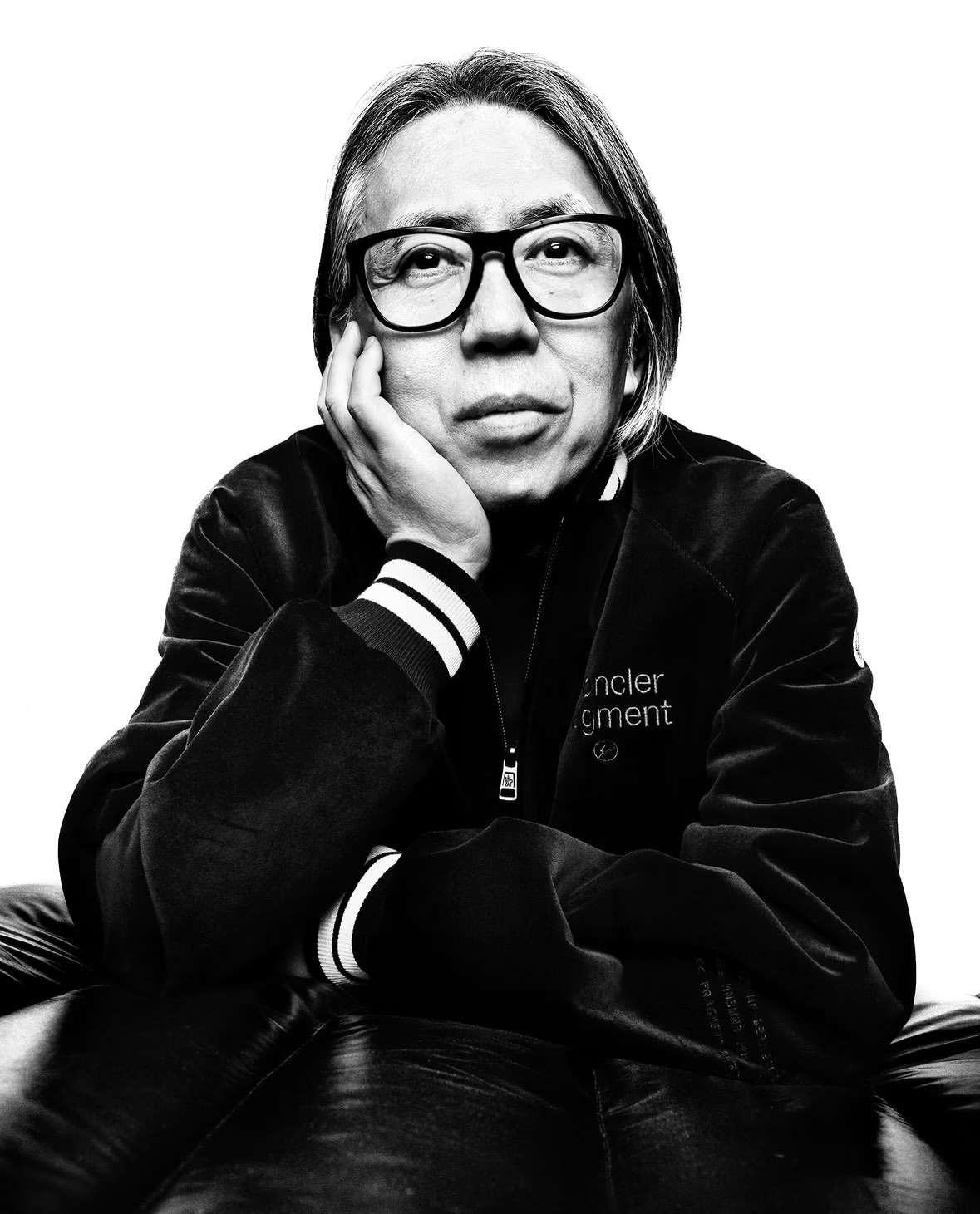 New York knows how to make an entrance. Through @platon’s lens, @moncler captures extraordinary personalities in black and white. The dress code is presence.

@officialspikelee @juliaroberts @kaepernick7 @fujiwarahiroshi @serenawilliams @iammarkronson @pennbadgley @mariasharapova @obj @francismallmann @sammi_chengsauman @pinheiiroo @petermarinoarchitect @jessicachastain @edward_enninful @jordanclarksons @cher @gabrielomoses

#Moncler #NYinMoncler #Platon #PortraitPhotography #NewYork