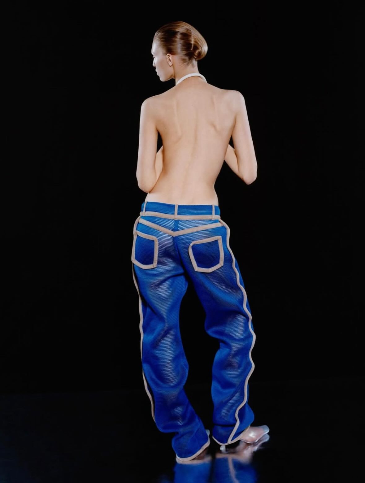 Post-Production by INK
KAROLINA SPAKOWSKI f...