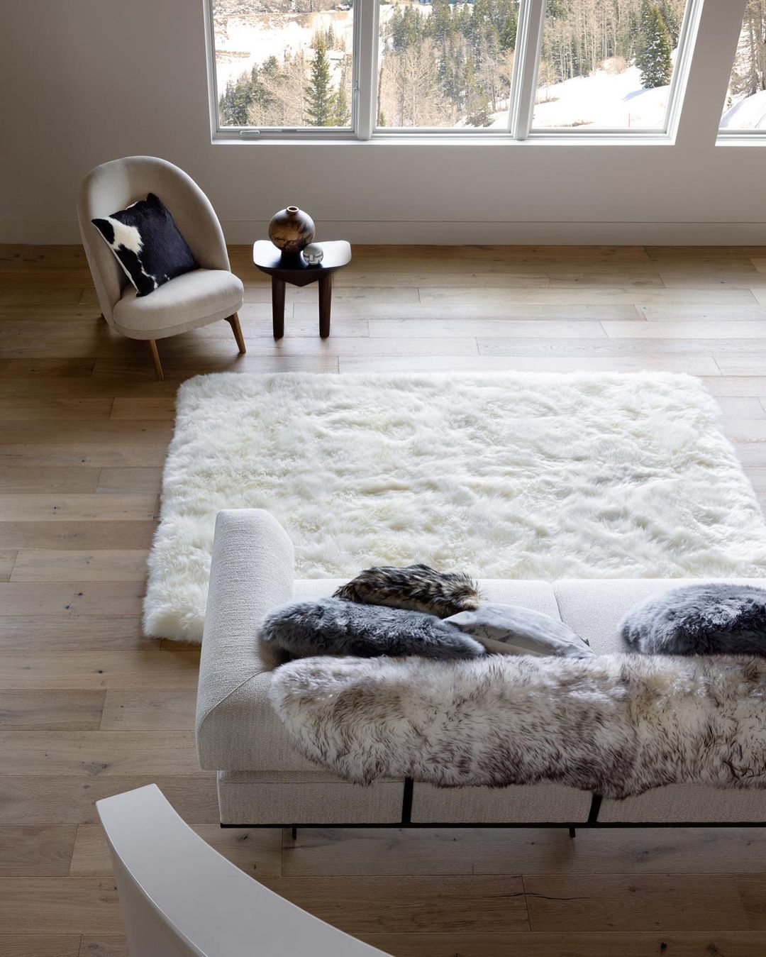 Overland Sheepskin Co. |  Mar. 23