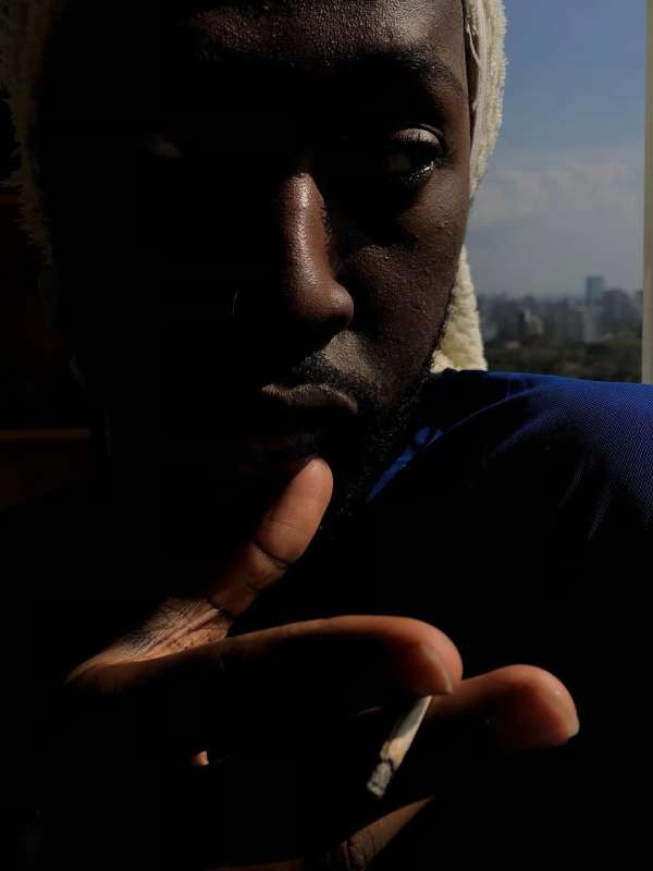 Regard Suspendu