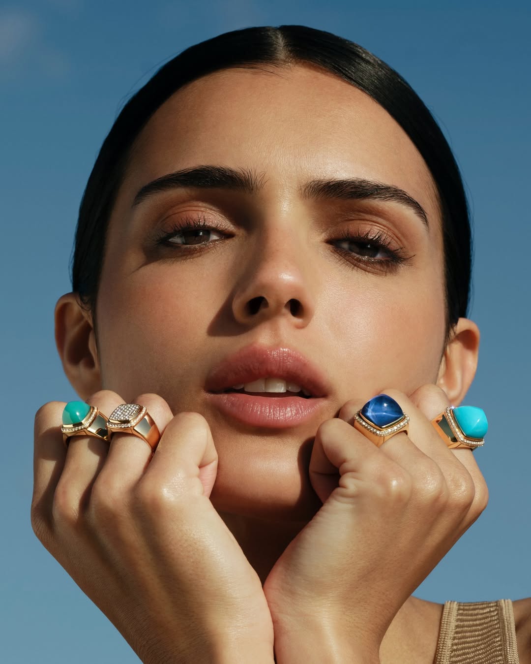 @fredjewelry 

Agence @enteteparis 
Photographe : @charlotte_lapalus 
post-production : @janvier_lab 

#FREDJewelry #FREDParis #FREDTheSunshineJeweler
