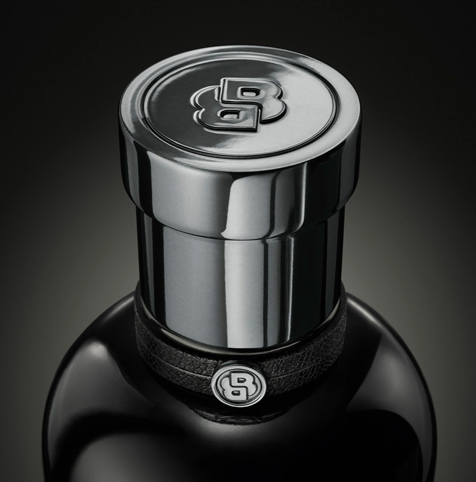 @boss 

Agence : Marcel ww
Photo : @joyeflorian 
post-production : @janvier_lab

#hugoboss #parfumhugoboss