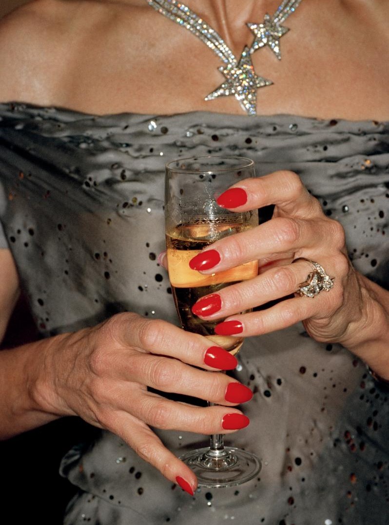 @janvier_lab tient à rendre hommage et saluer la mémoire de l’immense photographe Martin Parr, dont le regard unique a profondément marqué le monde de l’image. 

Nous nous rappelons, avec une grande émotion,
notre collaboration étroite autour du « Fashion Magazine par Martin Parr », co-réalisé avec l’agence Magnum en 2005, un moment fort et inspirant de notre histoire.

En mémoire de Martin.

@martinparrstudio @martinparrfdn 
Agence : @magnumphotos
Post-Production : @janvier_lab

#martinparrfdn #martinparrstudio #magnumphotos