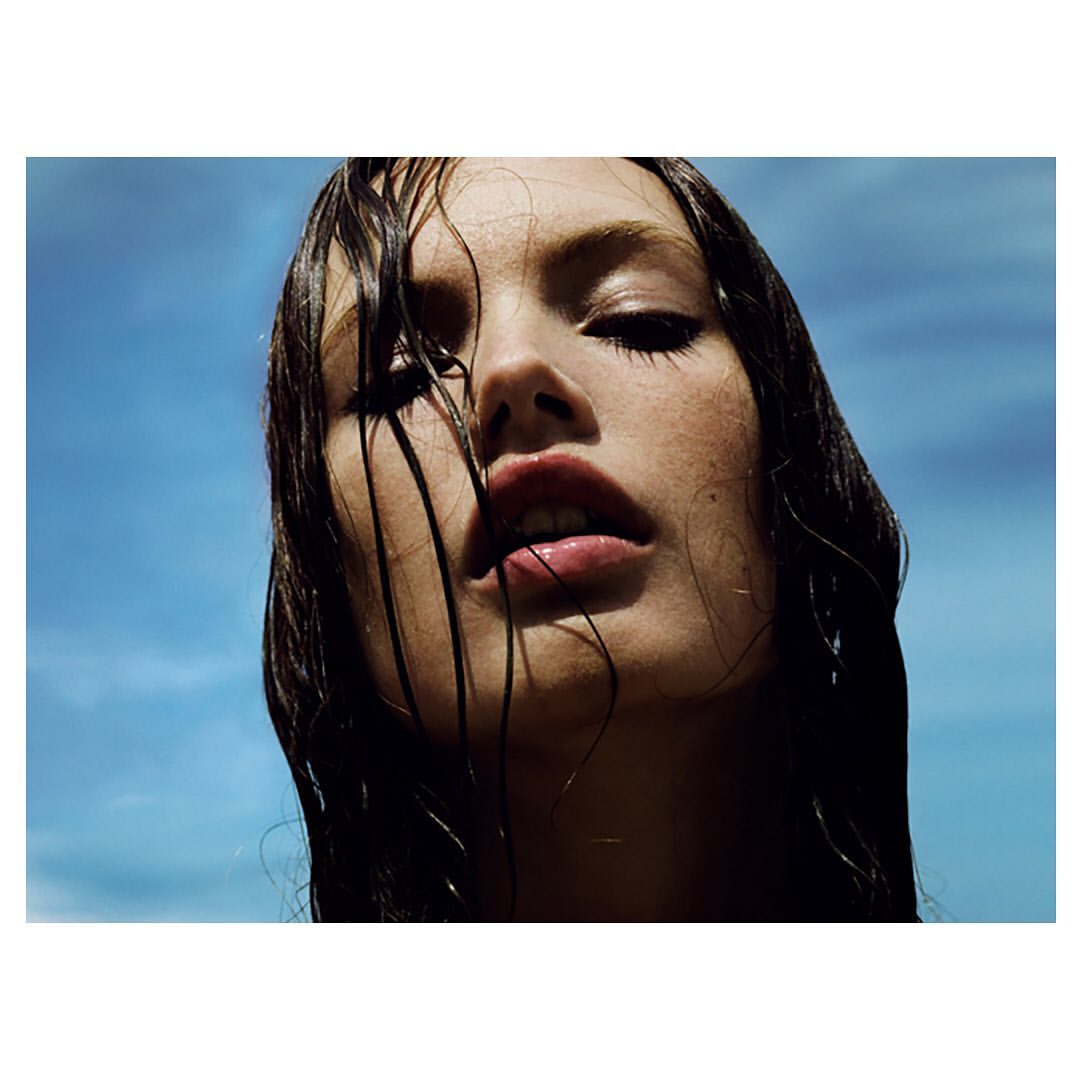 Elle France |  Aug. 22