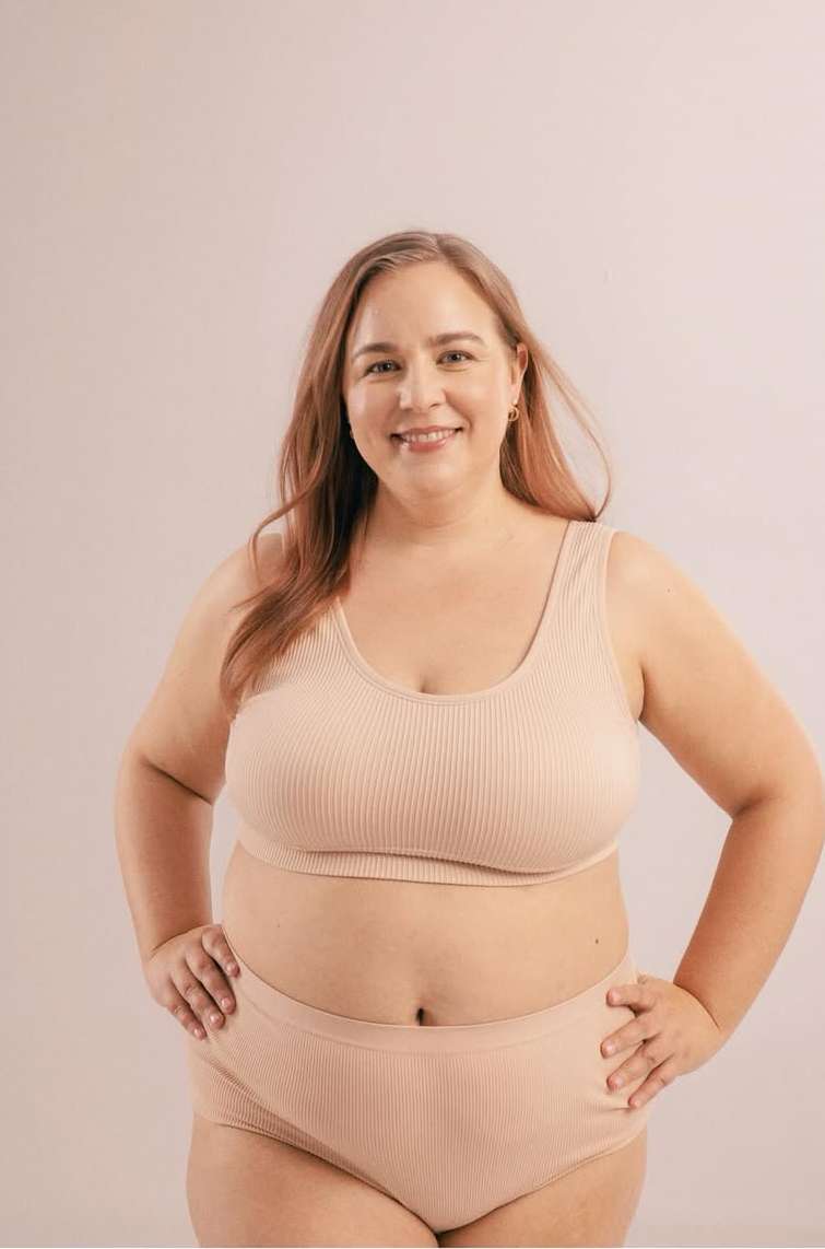 Jennifer Roberts X Dove Aug. 25