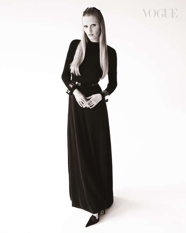 VOGUE SINGAPORE SEPTEMBER ISSUE featuring L...