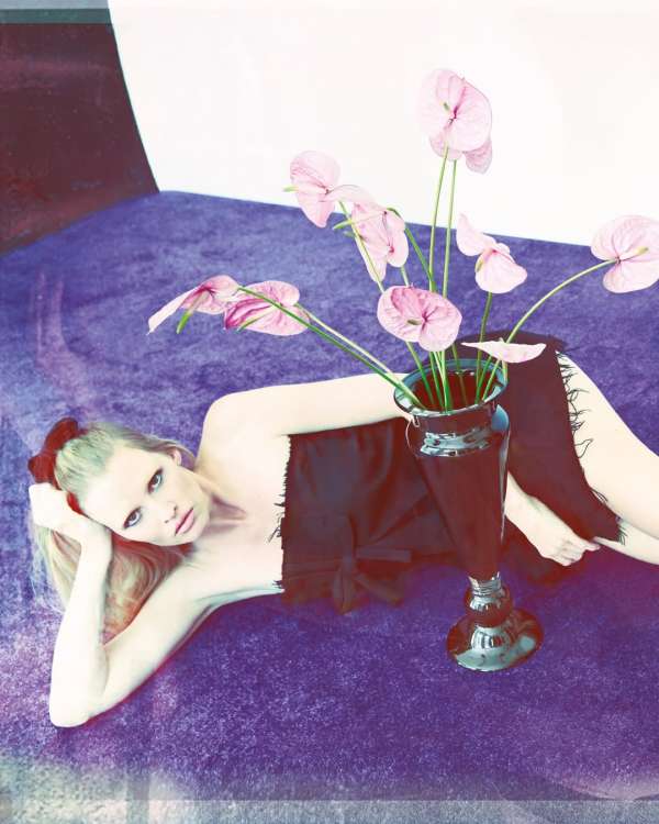VOGUE SINGAPORE SEPTEMBER ISSUE featuring L...