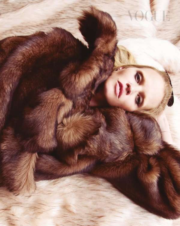 VOGUE SINGAPORE SEPTEMBER ISSUE featuring L...