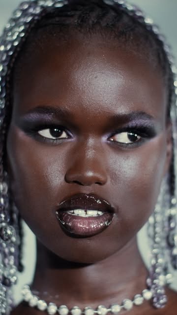 MAC COSMETICS — LIPGLASS @maccosmetics 