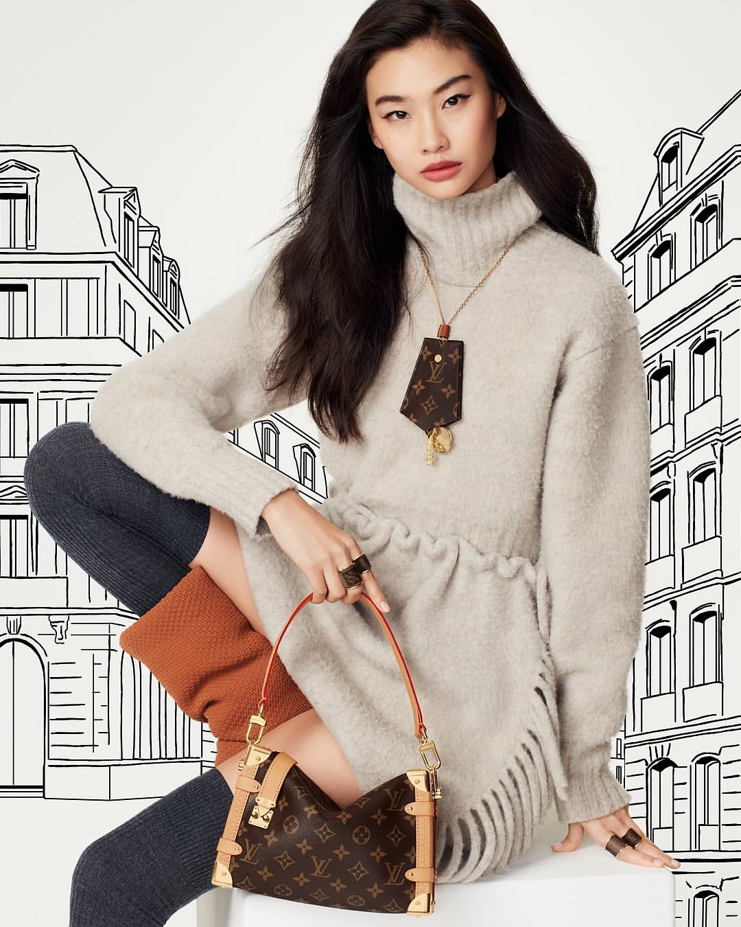 LOUIS VUITTON LEATHER GOODS 2025 CAMPAIGN by @nicolasghesquiere starring Emma Stone & HoYeon @louisvuitton @hoooooyeony
•
Photographer @ethanjamesgreen @second__name
Stylist @marieameliesauve @artandcommerce
Makeup Artist @hiromi_ueda @artandcommerce
Hair Stylist @duffy_duffy @streetersagency
Manicurist @anatolerainey @premierhairandmakeup
Set Designer @emmaroachstudio @streetersagency
Production @jnproductionglobal
•
Merci @florentbuono @at_mr @magena.chansarel @alexandra_riviere #AnaeleSeiwe #PierreLouisMerlet @lilyeddleston #CécileBensimhon #LéaKalaidjian
•
#LouisVuitton #LVFW25 #NicolasGhesquiere #EmmaStone #HoYeon #LVLeather #LVCampaign #LuxuryFashion #jnproduction #jnproductionparis