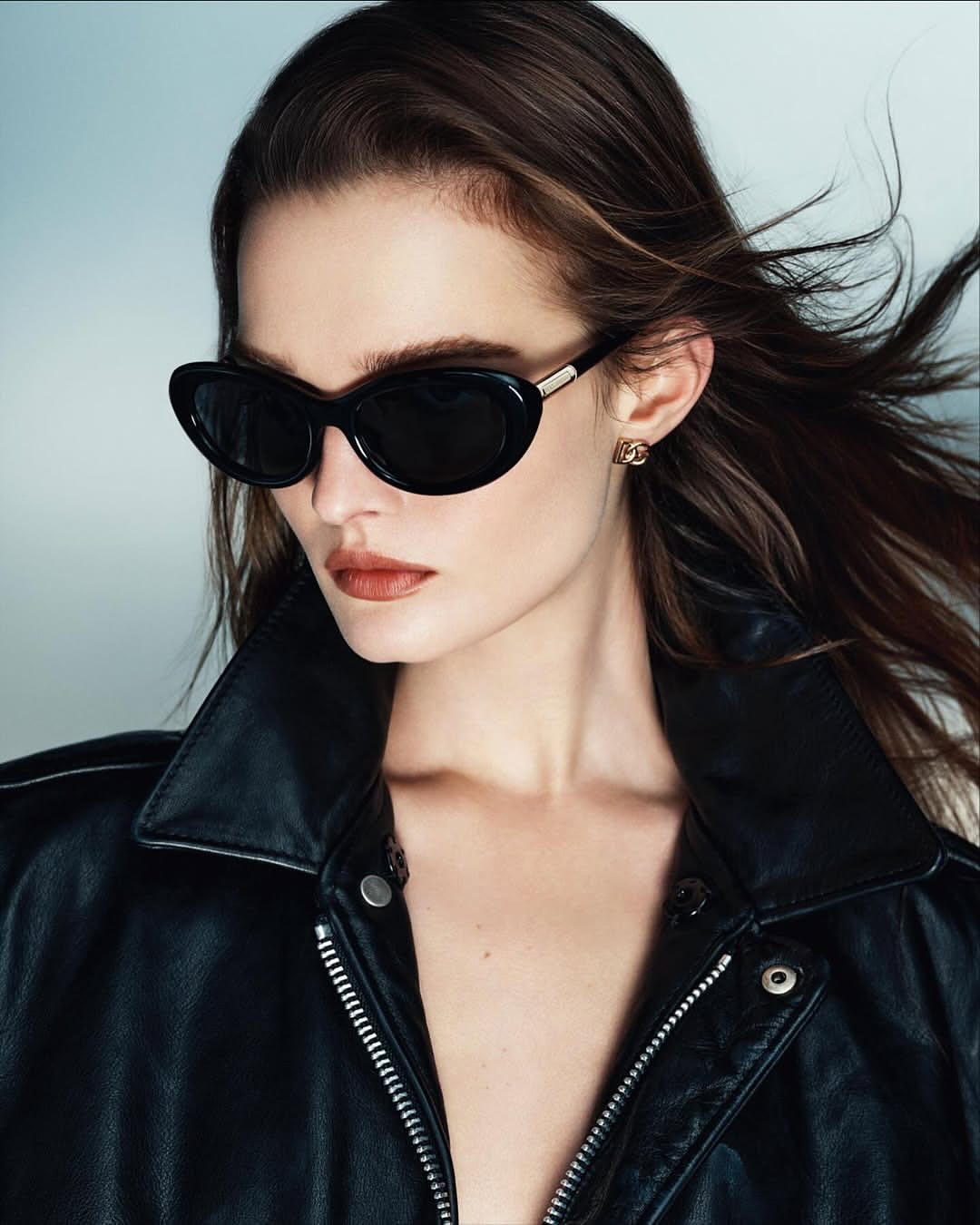 DOLCE & GABBANA EYEWEAR @dolcegabbana 
•
Creative Directors @kevintekinel @charleslevai @may_be @artandcommerce
Photographer & Director @gvsgvs @artandcommerce
GVS Producer @itsmekellymcgee #GVSstudio
Director of Photography @maxpittner @luxartistsltd 
Stylist @emmanuellealt @artpartner
Makeup Artist @luciapicaofficial @artpartner
Hair Stylist @anthonyturnerhair @jollycollective
Manicurist @alexandrajanowski @bryantartists
Set Design @nick_w_white @swan_management
Choreographer @ericvonchristison @parent.global
Casting Director @rosievogelcasting @jollycollective
Talent @lulutenney @fabbrica.milano @hedi.bentekaya @imgmodels 
Production @jnproductionglobal
•
Merci @dolcegabbana @laludina @giorgioforestiero @____m_e_g_____ #ElisaBertoni #ValentinaPoliseno 
•
#DGEyewear #DolceGabbana #DolceGabbanaEyewear #DolceGabbanaBeauty #DGBeauty #MadeinItaly
#jnproduction #jnproductionparis